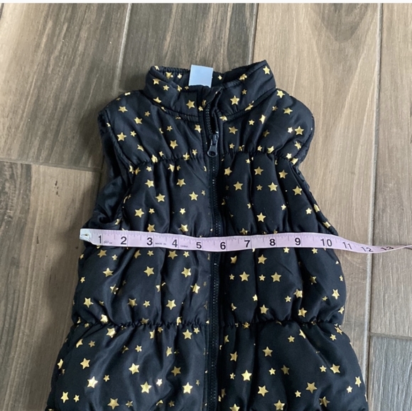 Healthtex 5T winter puffer vest - Picture 2 of 3